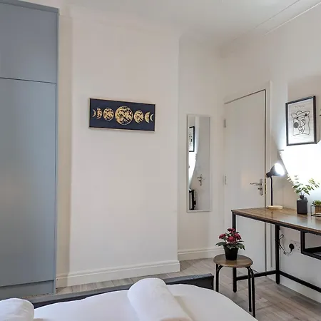 Prázdninový dům Modern Double W Private Bath & Free Parking York