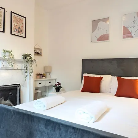 بيت للعطل Modern Double W Private Bath & Free Parking *